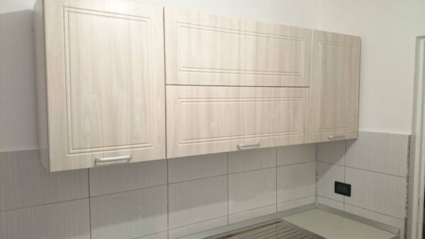 Bucatarie clasica din MDF Larice alb model Iris (2)