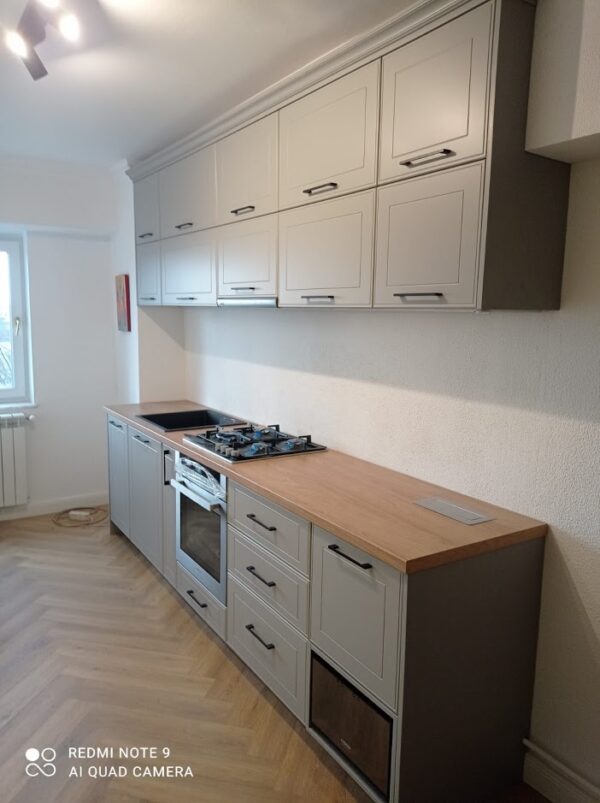 Bucatarie clasica din MDF infoliat Gri Arctic model Lalea (1)