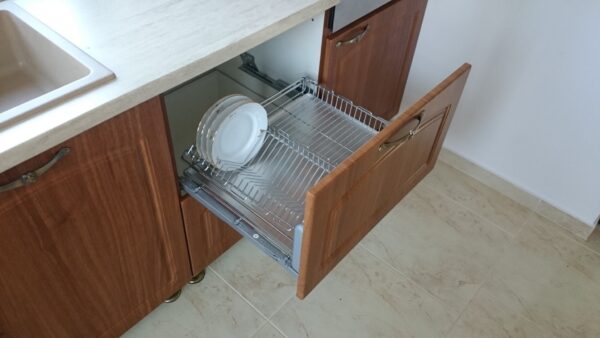 Bucatarie clasica din MDF infoliat Nuc roscat model Mac (5)
