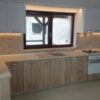 Bucatarie moderna din MDF infoliat Frasin Natur si Larice alb model Lotus (1)