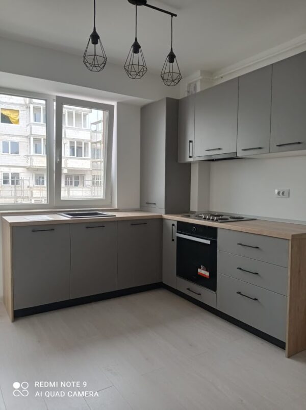 Bucatarie moderna din MDF infoliat Gri piatra model Liliac (1)