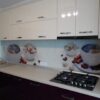 Bucatarie moderna din MDF placa Bianco si Damson HG model Liliac (2)