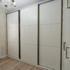 Dormitor modern din PAL Alb perlat model Sakura (1)