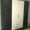 Dormitor modern din PAL Negru si Mink model Mac (2)