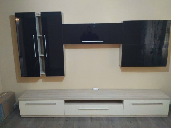 Living modern din MDF Lucios Bianco si New Black model Liliac