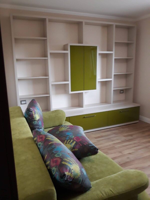 Living modern din MDF Lucios Olive Green si PAL Alb model Eucalipt