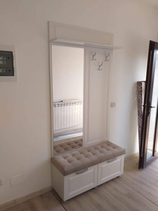 Mobilier hol din MDF infoliat Satin alb model Crin